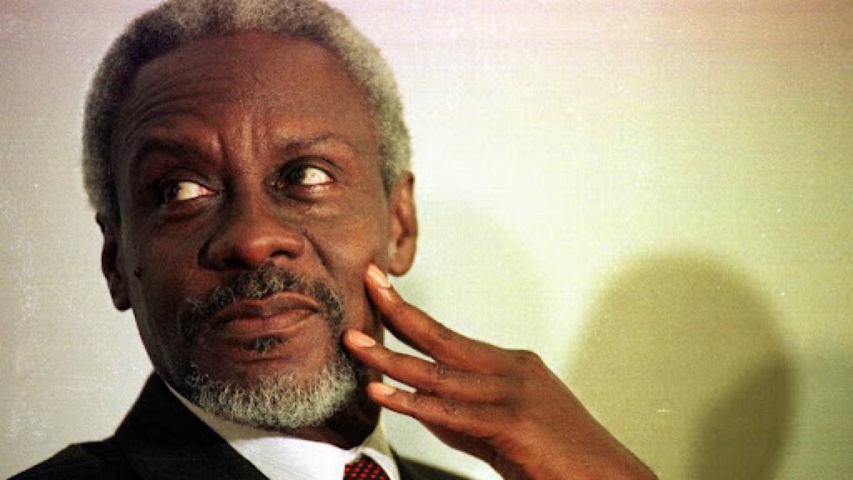 El exprimer ministro Percival Jame Patterson dice que un referéndum sobre la destitución de la monarca británica como jefa de Estado sería exitoso si fuera apoyado por el gobierno y la oposición.