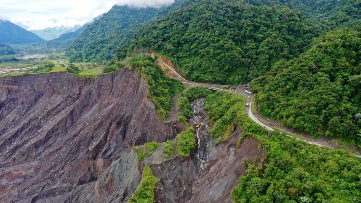 En el último año, OCP Ecuador, construyó 8 bypasses temporales y 2 variantes definitivas. Adicionalmente se construye otra variante por el avance de la erosión regresiva sobre el Río Coca.