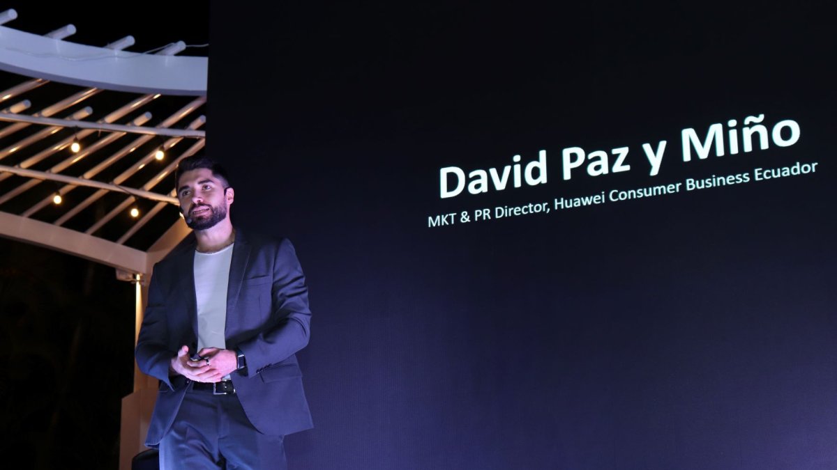 David Paz y Miño, gerente de Marketing de Huawei Ecuador.