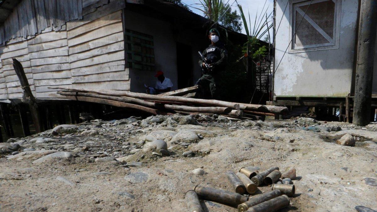 Mayo fue el mes con más desplazados, pues 11.400 personas tuvieron que abandonar su hogar, principalmente en el departamento de Nariño (fronterizo con Ecuador).