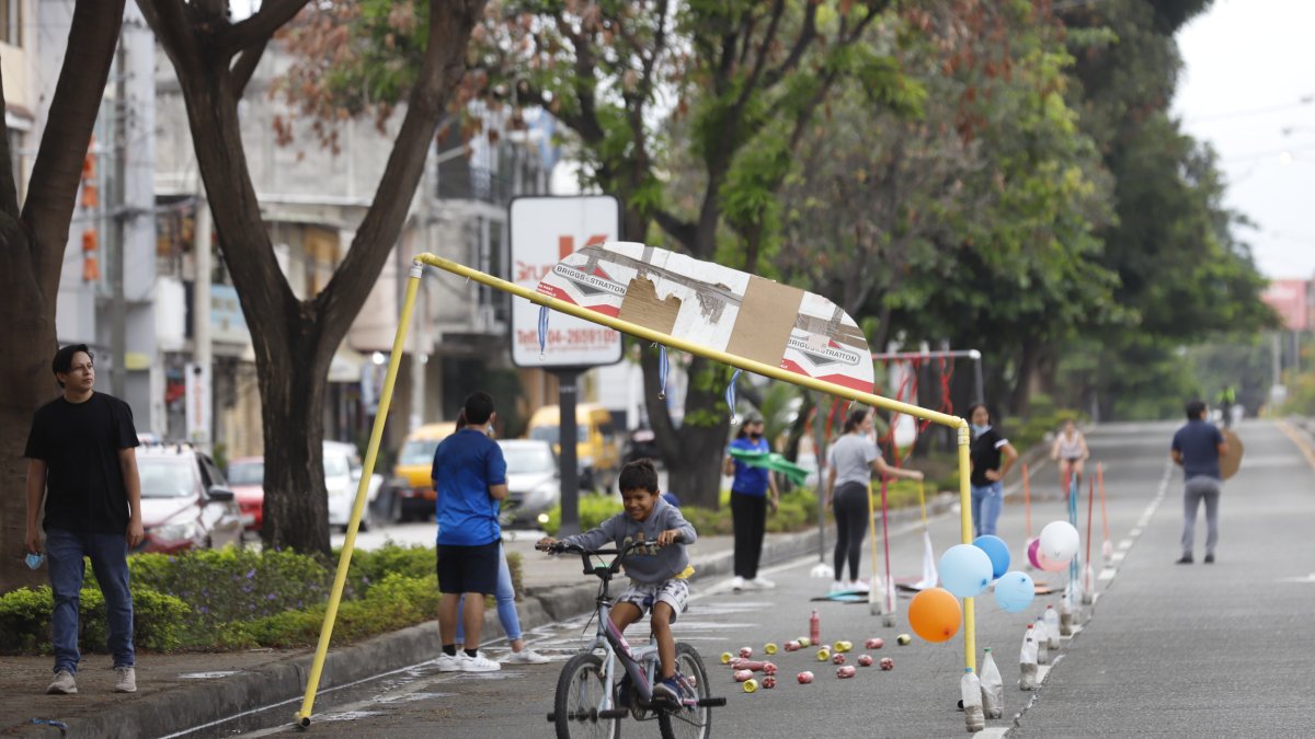 Las actividades lúdicas llamaron la atención de los menores.