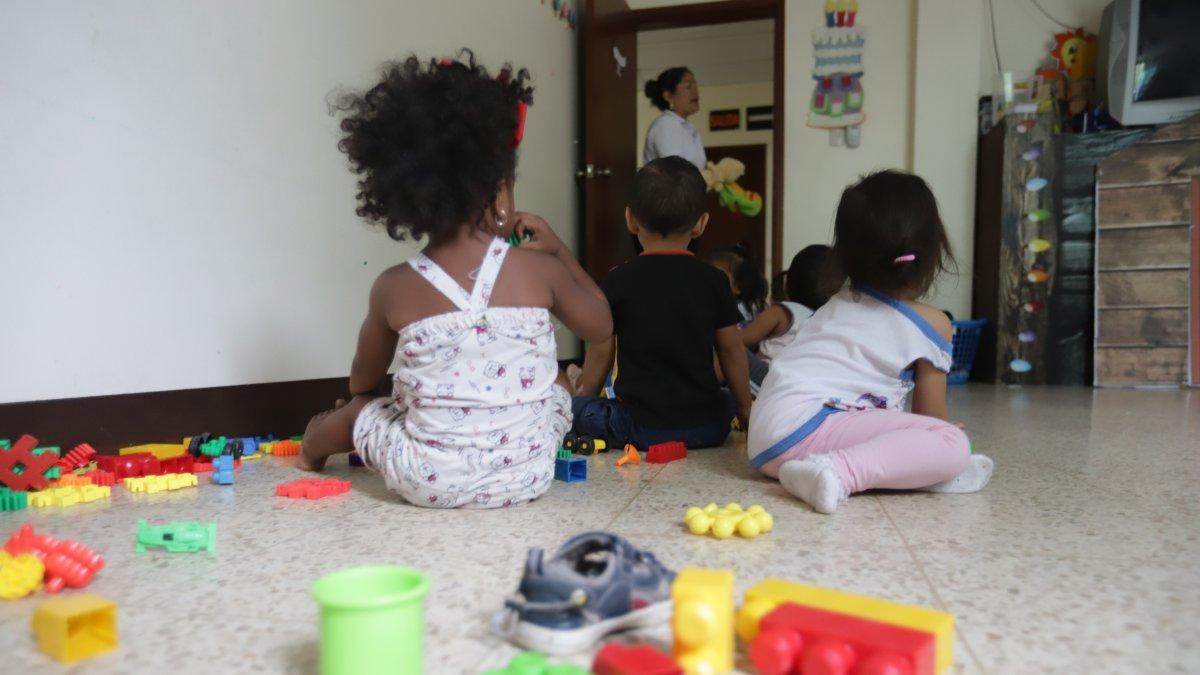 Bono. La madres gestantes y de niños hasta los primeros seis meses de vida recibirán $70 mensuales.