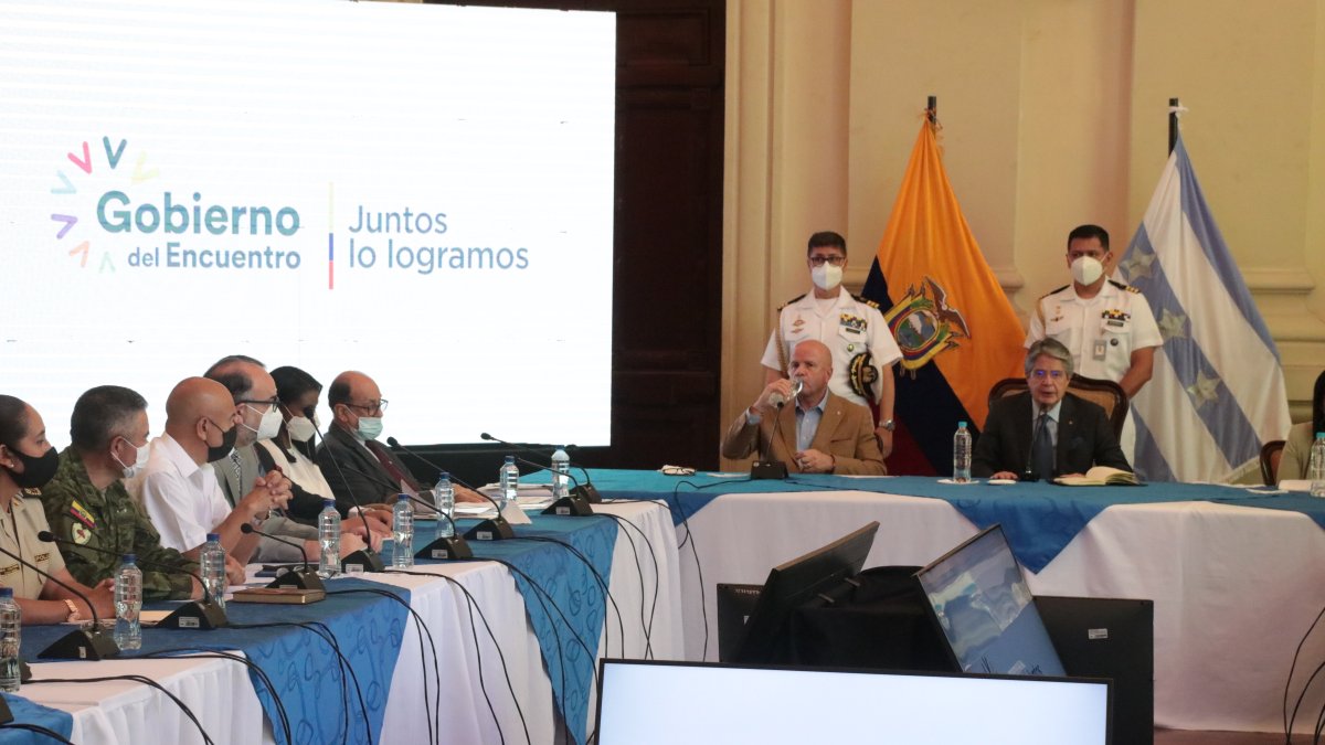 El pasado 15 de noviembre, el presidente Guillermo Lasso presidió la mesa de seguridad en la Gobernación del Guayas.