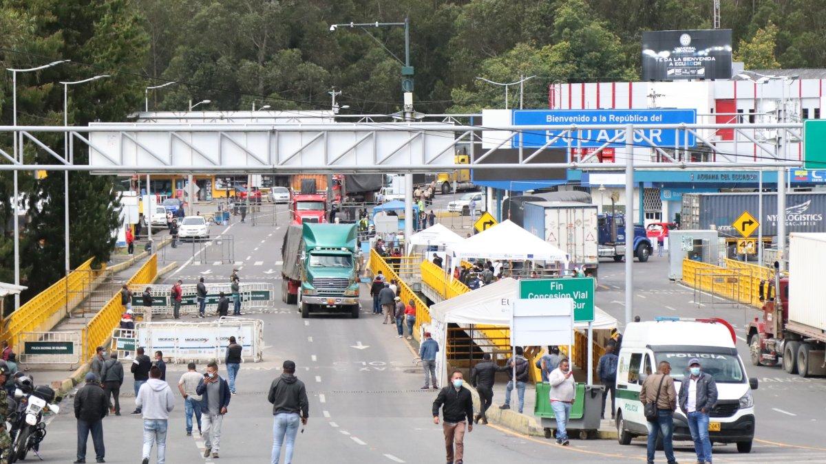 Fotografía de archivo de la frontera entre Colombia y Ecuador.
