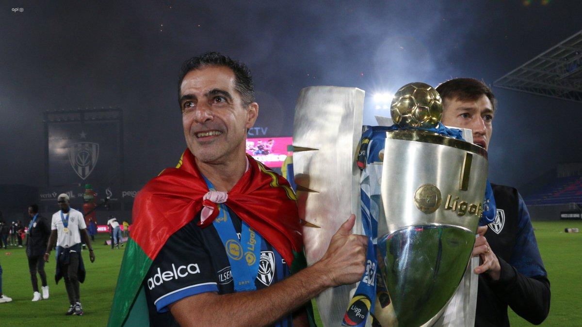 Renato Paiva, DT de Independiente del Valle, tendrá el duro desafío de defender la corona nacional en este 2022.