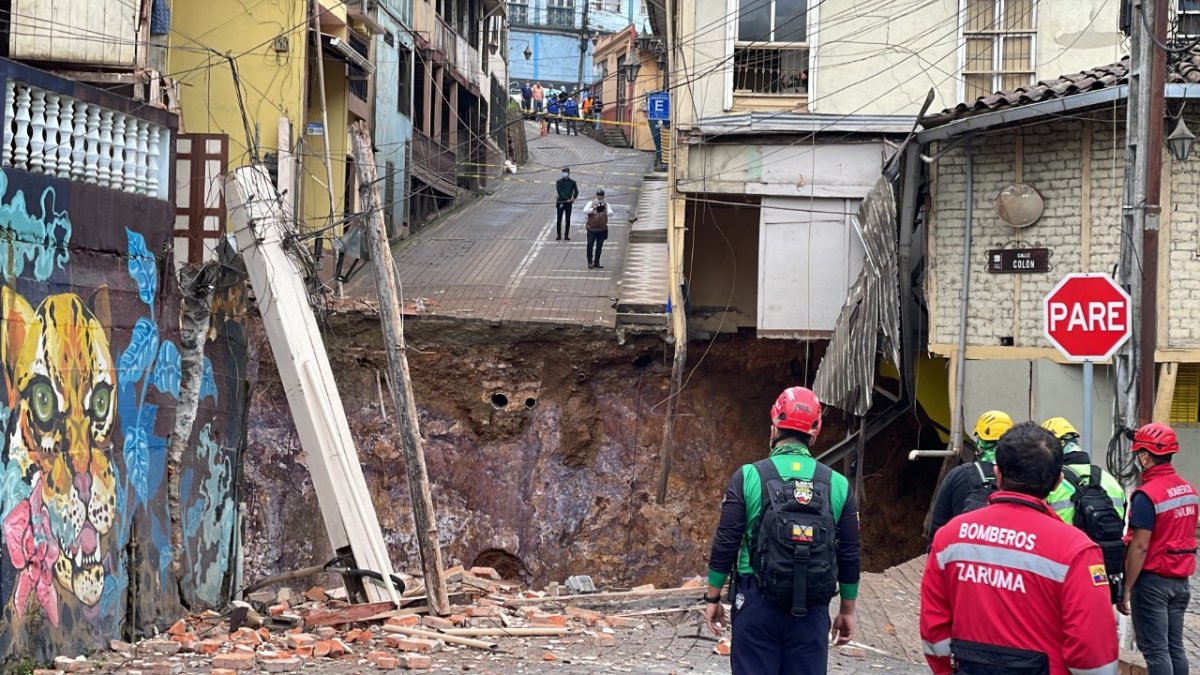 El hundimiento registrado en Zaruma tiene en alerta a esta población del sur del país.