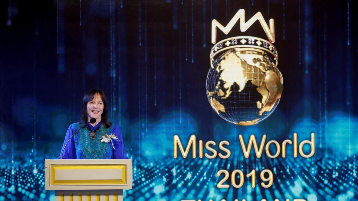 Fotografía de archivo de la presidenta de la organización de Miss Mundo, Julia Morley.