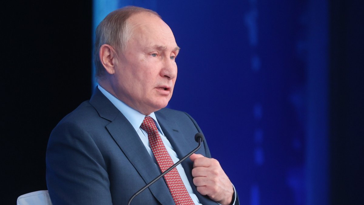 Vladimir Putin dice que, Rusia responde y no amenaza a ningún país de Europa / SPUTNIK / KREML