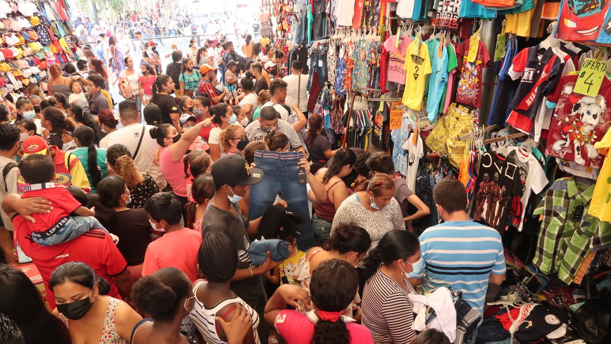 La Cámara de Comercio señala que la propuesta de un día sin IVA sería la oportunidad para reactivar varios sectores económicos.