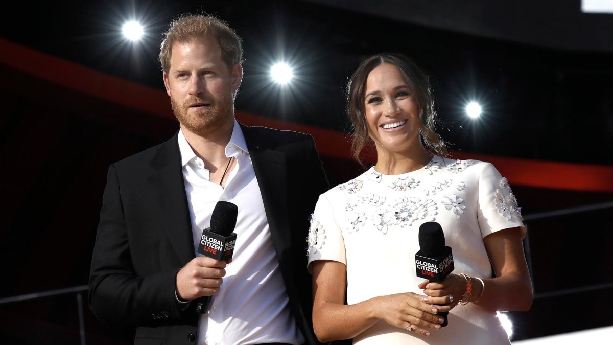 El príncipe Harry de Inglaterra y su esposa Meghan Markle, en una fotografía de archivo.