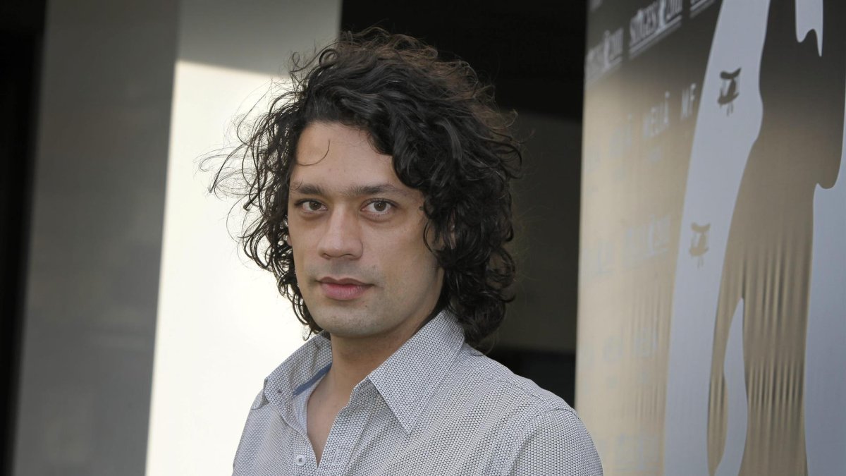 Fotografía de archivo, tomada en octubre de 2011, en la que se registró al cineasta colombiano Jaime Osorio, durante el 44 Festival de Cine Fantástico, en Sitges (España).