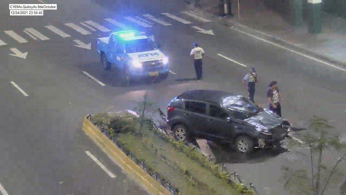 En avenida Quito y Tungurahua se produjo un accidente durante las primeras horas de la mañana.