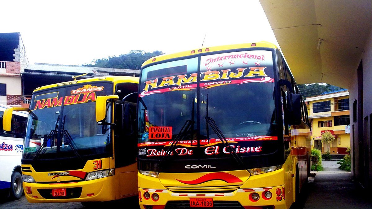 El accidente se registró la noche del 25 en el anden de parada de la Terminal Terrestre Jaime Roldós Aguilera en Guayaquil.
