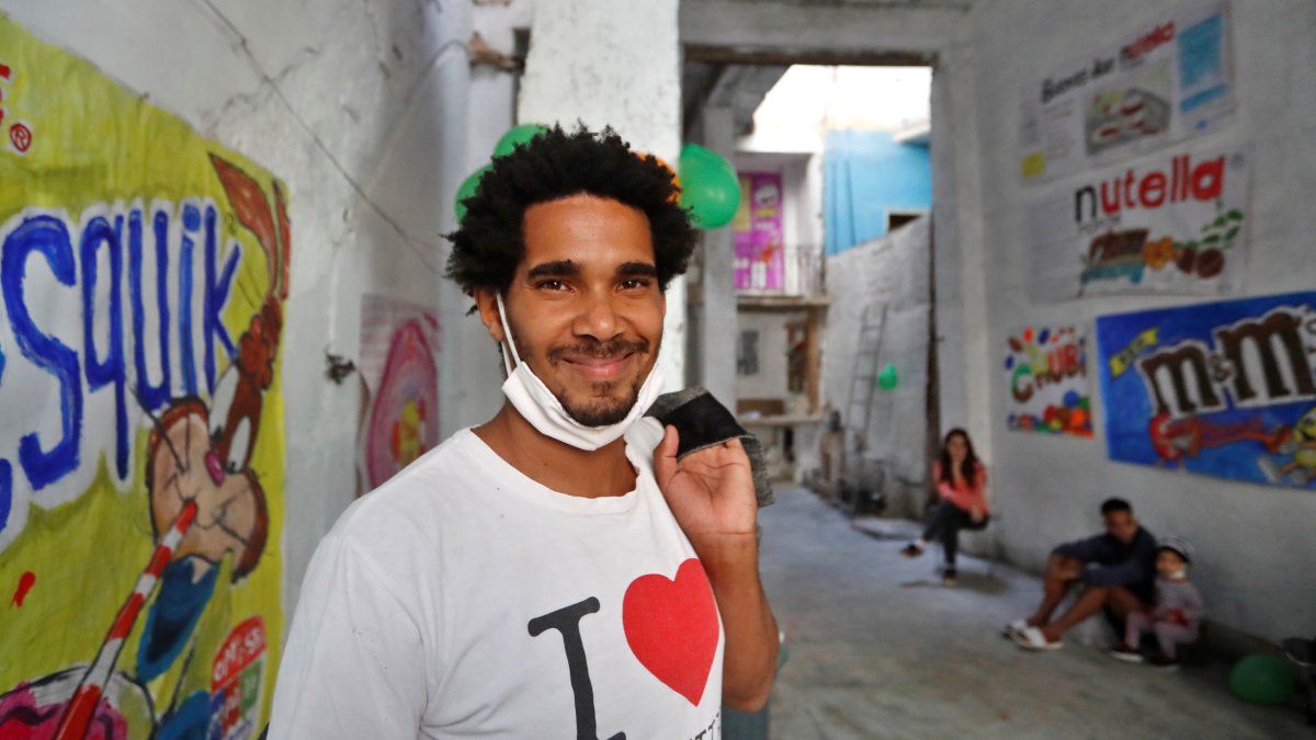 Manuel Otero Alcántara. Es miembro y líder del Movimiento San Isidro, que surgió a raíz de la campaña contra el decreto 349 de 2018 en Cuba, una ley mordaza para los artistas.