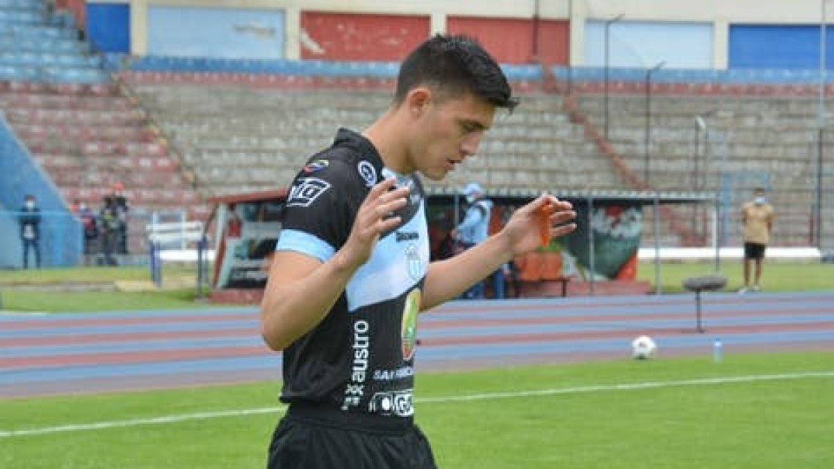 Roberto Garcés, nuevo fichaje de Emelec proveniente del Macará.