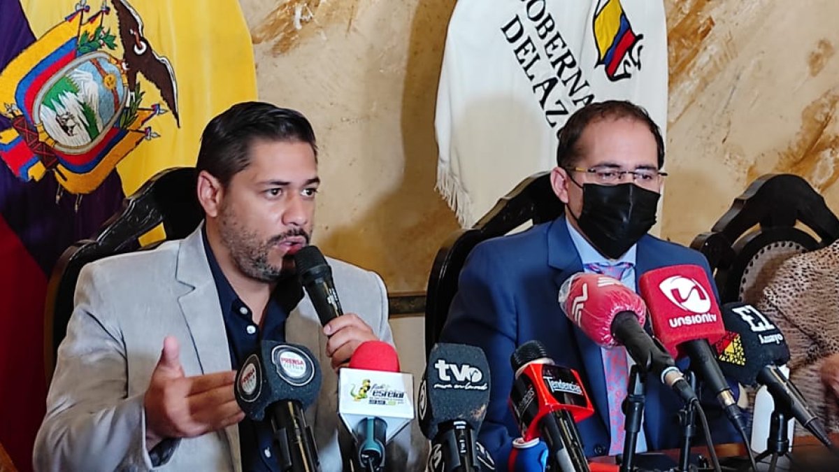 Consenso.  Autoridades y habitantes socializaron la reapertura del vial.