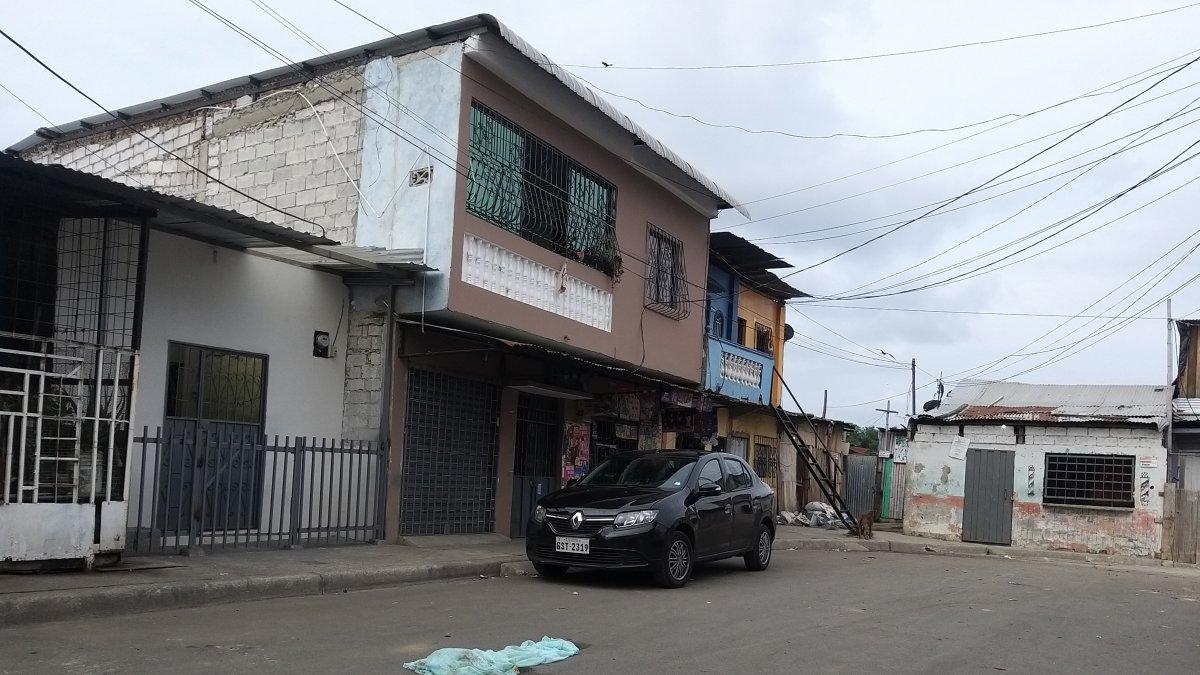En Guayaquil asesinaron a un hombre en el patio de la vecina
