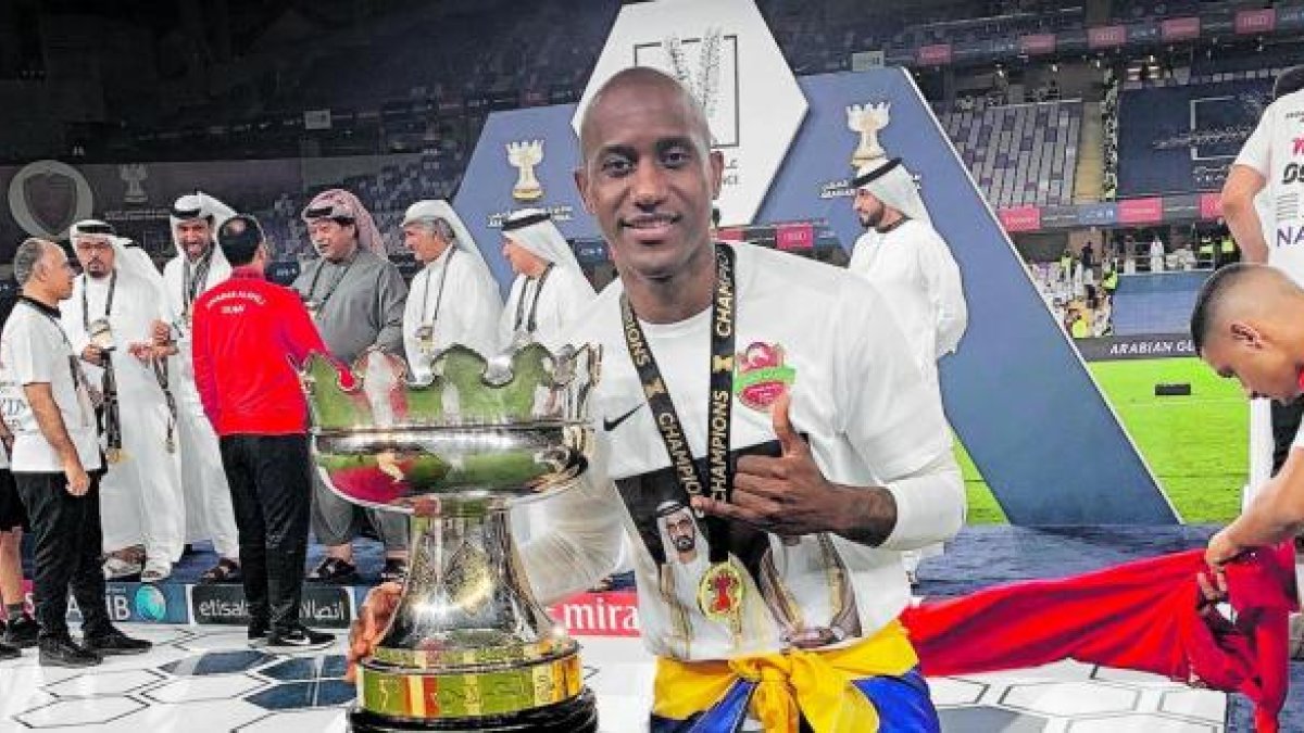 Jaime Ayoví, jugador ecuatoriano, es un trotamundo del fútbol.