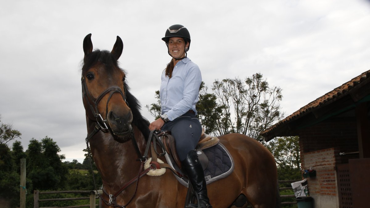 Priscila Simpson tiene una relación especial con Cretchon. Al estar sobre el caballo siente paz.