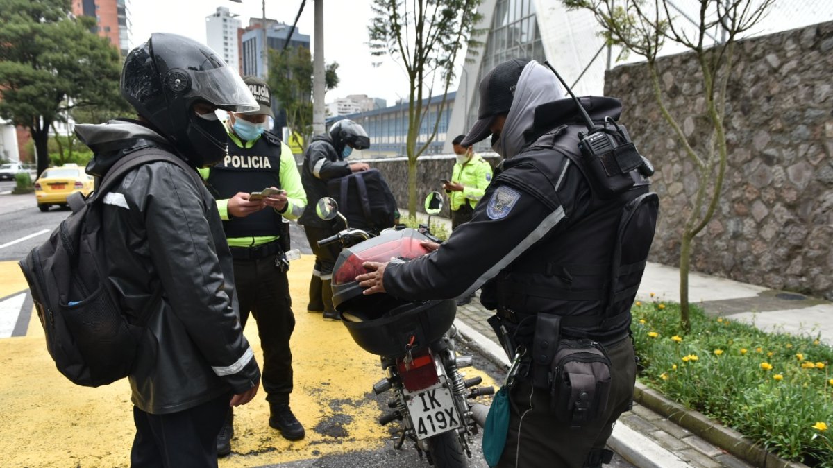 Revisiones. En el sector existen operativos de control policial que apuntan especialmente a los motorizados.