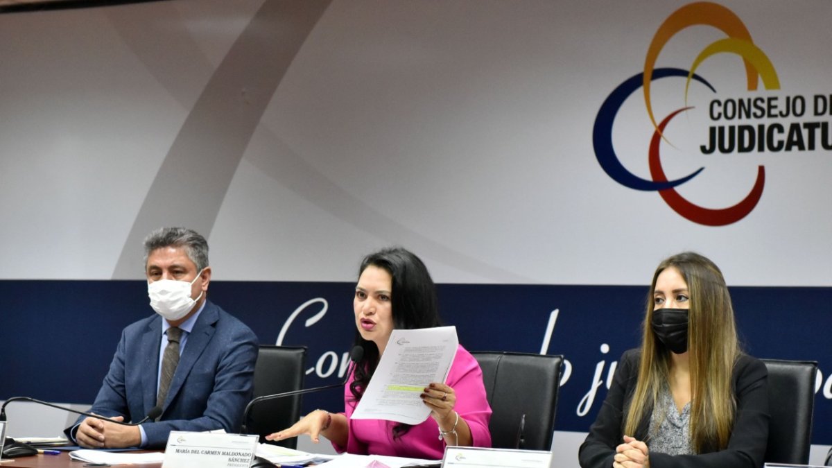Miembros del Consejo de la Judicatura en rueda de prensa este 3 de enero de 2022.