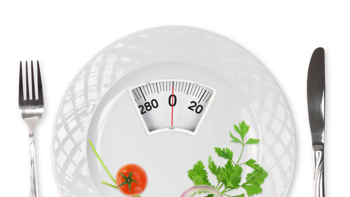 Las dietas extremas podrían causar riesgos en su salud.