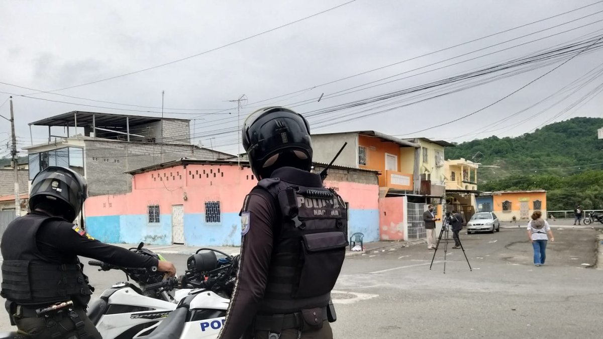 Balacera en la suburbio de Guayaquil: Un niño muerto, tres personas heridas, entre ellos otro menor de edad.