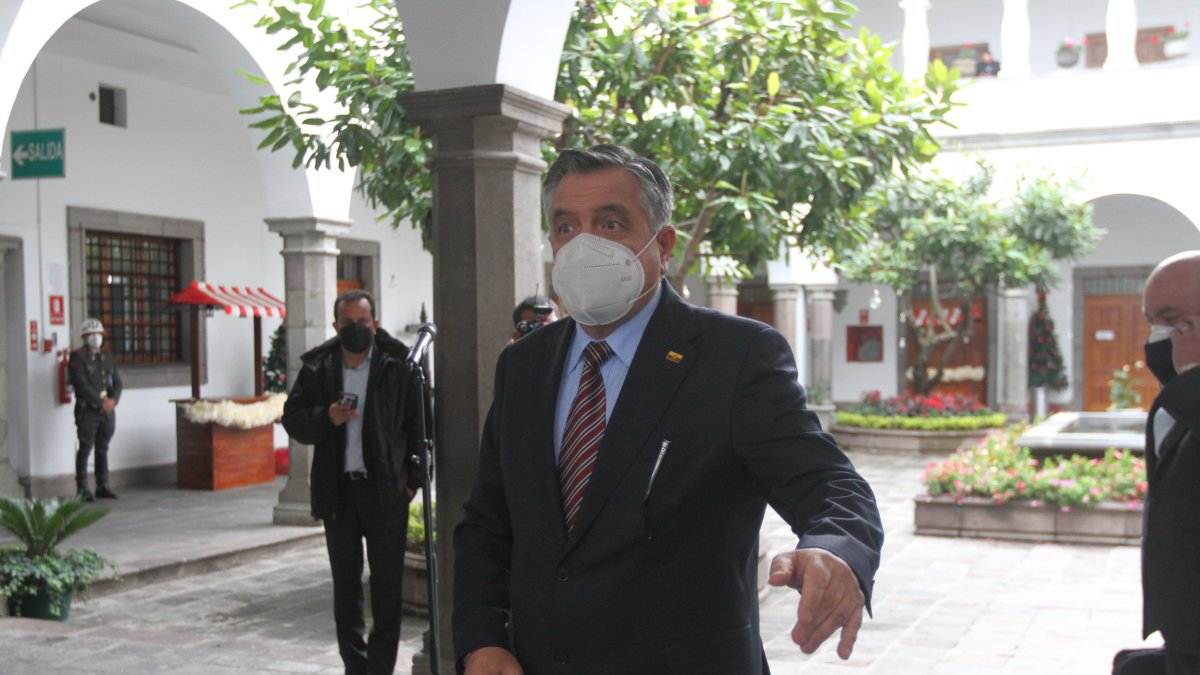 Prevención. El Ministerio de Trabajo encabezado por Patricio Donoso adopta medidas ante incidencia de contagios por COVID-19.