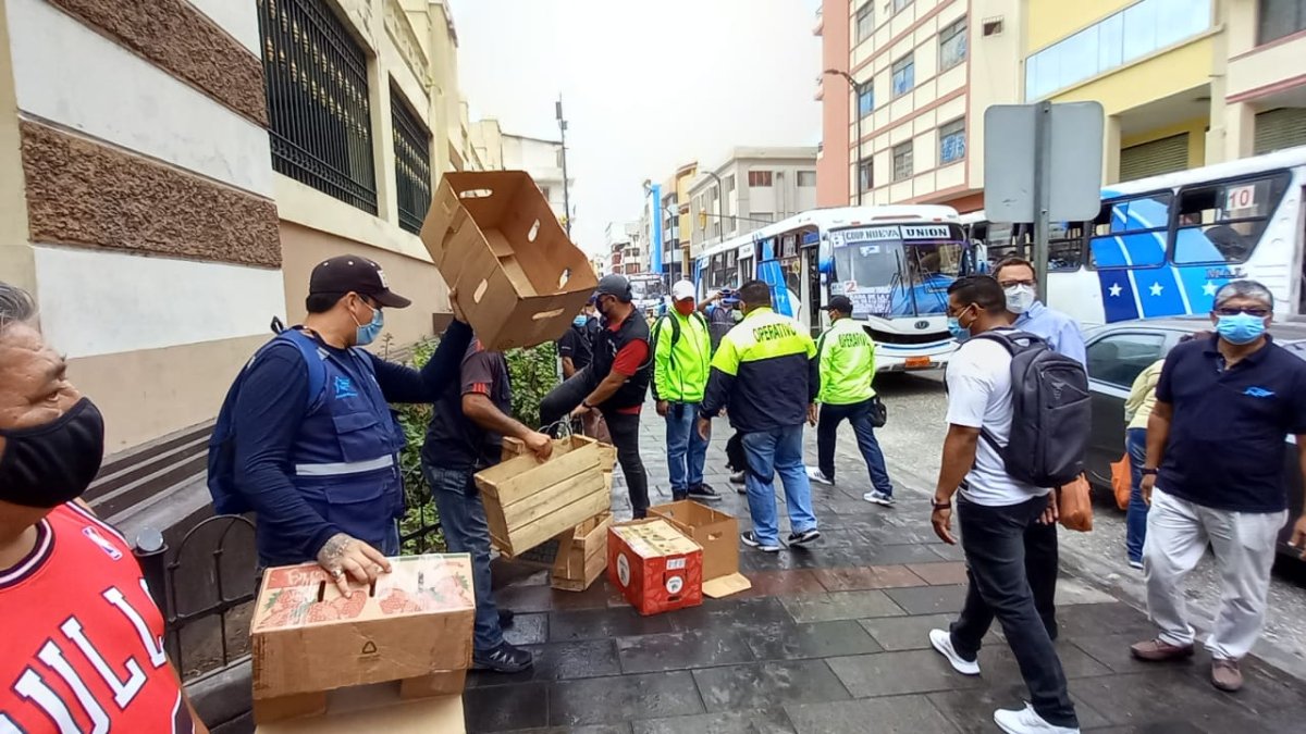 Hecho. Uno de los puntos donde se ejecutaron los controles fue el Mercado Central.