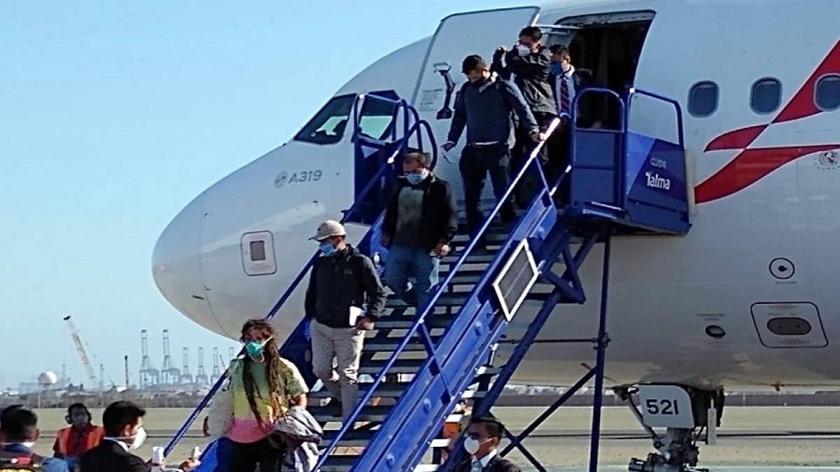 El transporte aéreo de pasajeros es uno de los más afectados por la nueva variante de Covid-19.