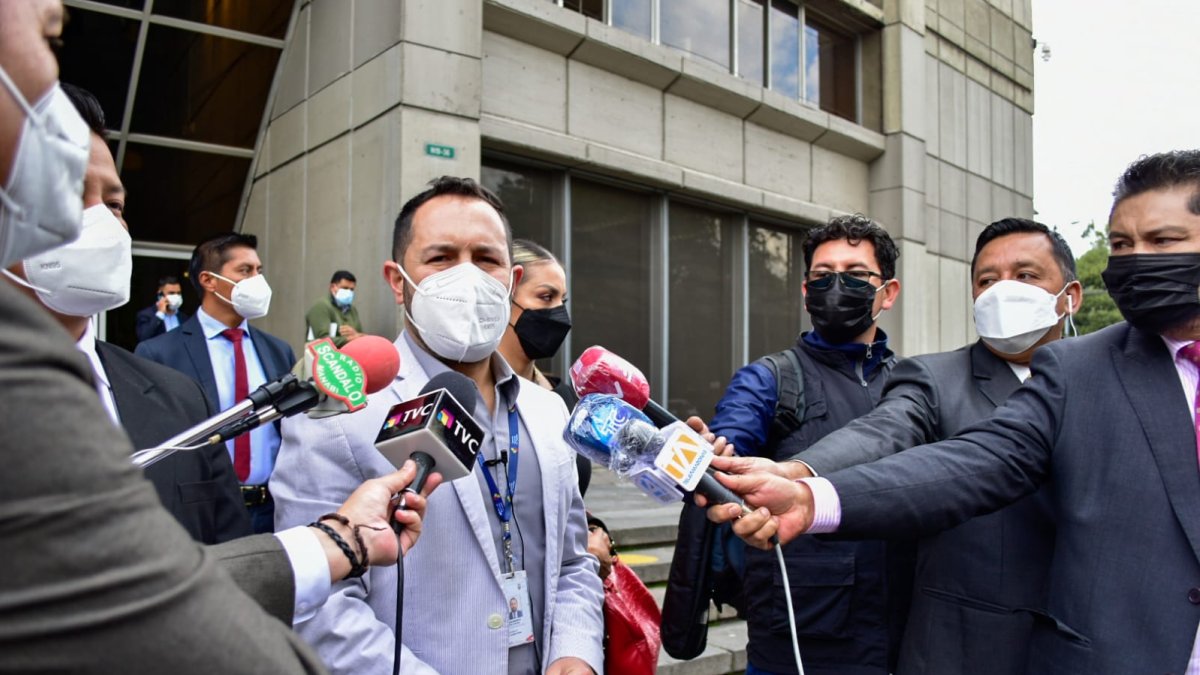 Adrián Castro, director de la ANT luego de presentar la denuncia en la FGE.