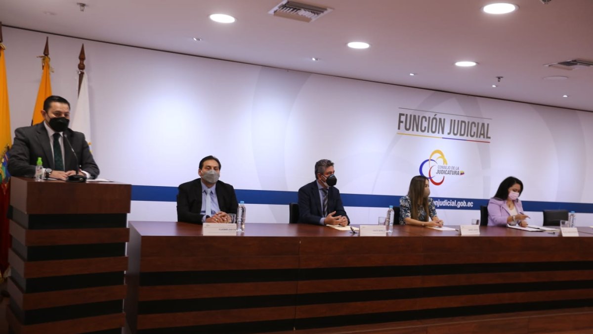 Anuncio. La presidenta del Consejo de la Judicatura María del Carmen Maldonado dijo que a ella no le han retirado la visa.