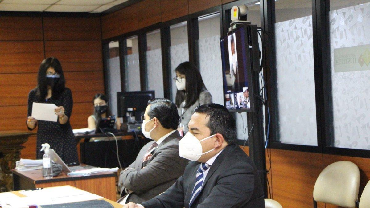 Audiencia. Los defensores de los nuevos procesados en la adquisición de los helicópteros Dhruv.