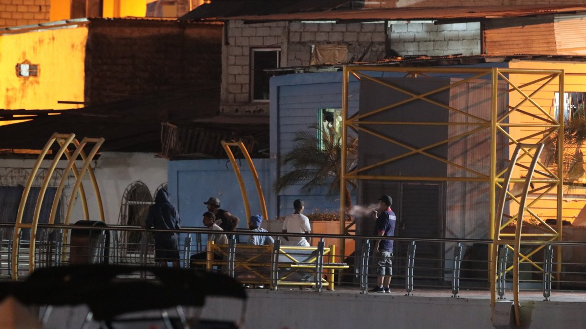 La comunidad asegura que en las calles aledañas se registra el consumo de drogas a cualquier hora, por lo que solicitan que se aumenten los patrullajes.