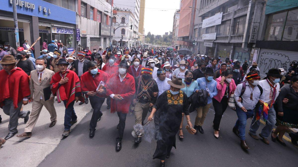 Indígenas y trabajadores han coordinado protestas en contra de los últimos dos gobiernos. En octubre de 2019 esa alianza alcanzó niveles altos de coordinación por el incremento en el precio de los combustibles.