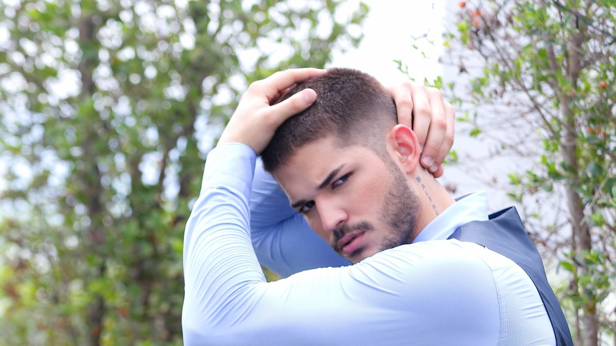 Renier afirma que estudiará actuación en Ecuador. Su sueño es conocer a Niurka Marcos y trabajar al lado de William Levy.