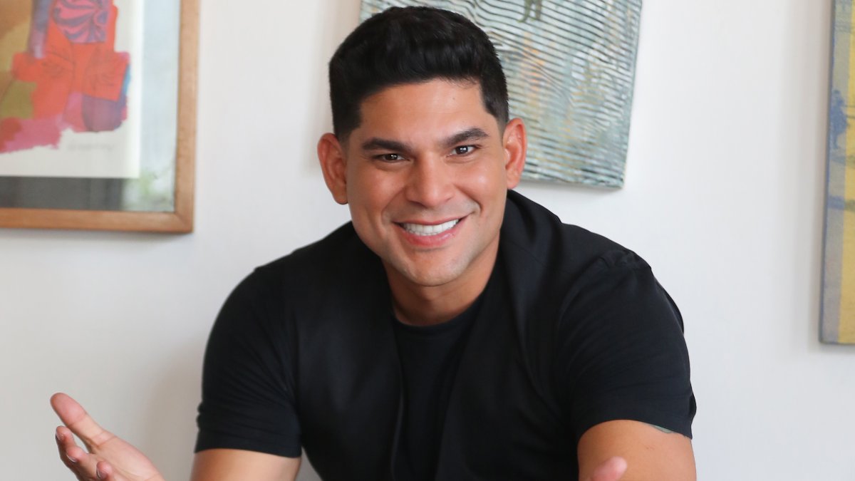 Emilio tiene cinco hijas mujeres.