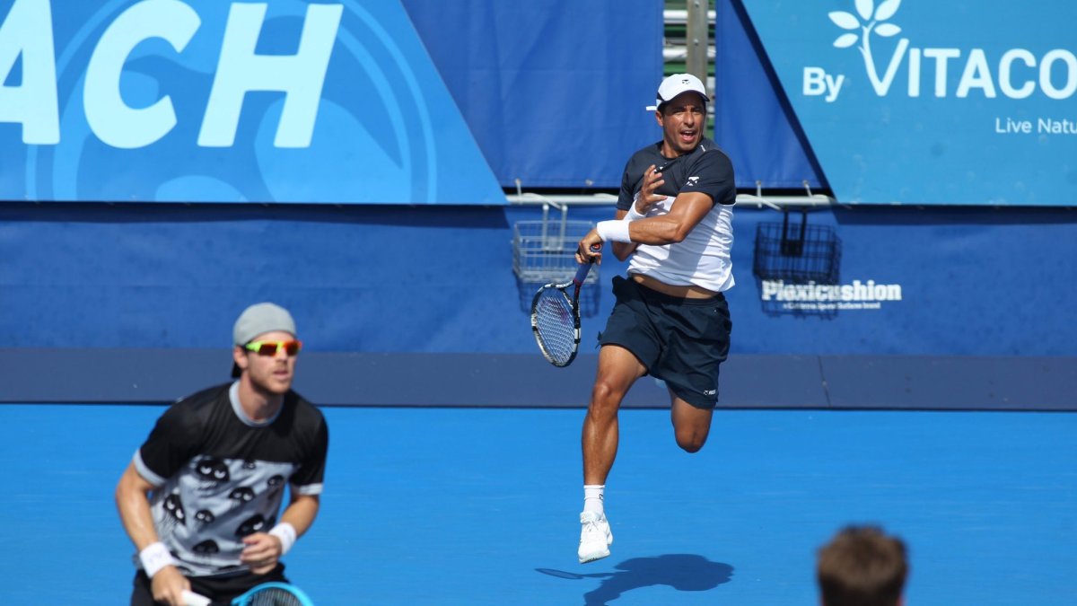 Gonzalo Escobar (d) y Ariel Behar se impusieron en el debut dentro del Abierto australiano.