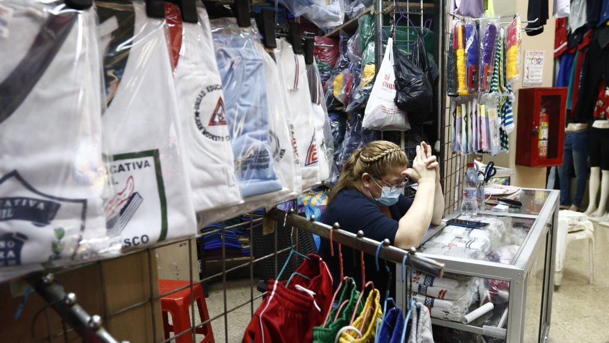Comerciantes se encomiendan a Dios