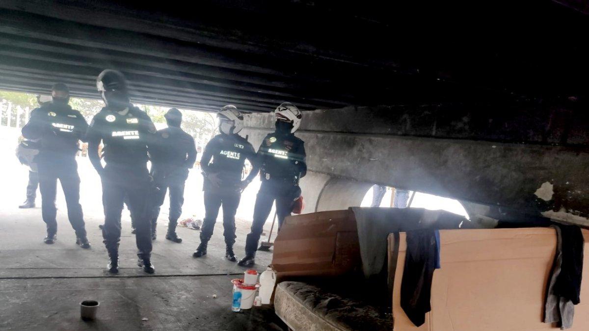 Uno de los pasos a desnivel intervenidos fue el de la avenida Barcelona.