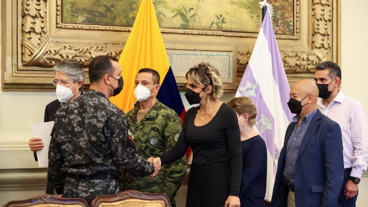 La cita entre Viteri y otros gobernantes se dio en la Gobernación del Guayas.