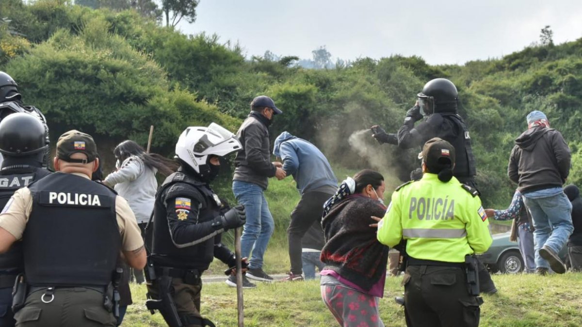 Las protestas de cuatro comunidades aledañas al botadero iniciaron el domingo.