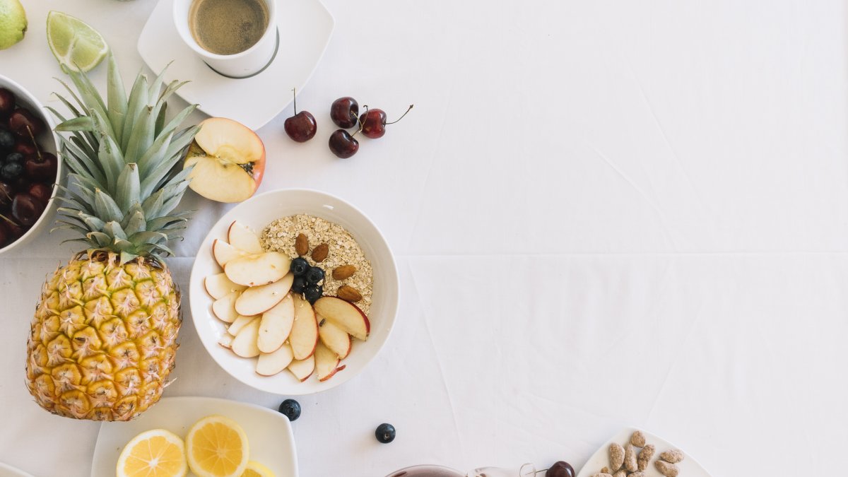 Varios alimentos con fibra.