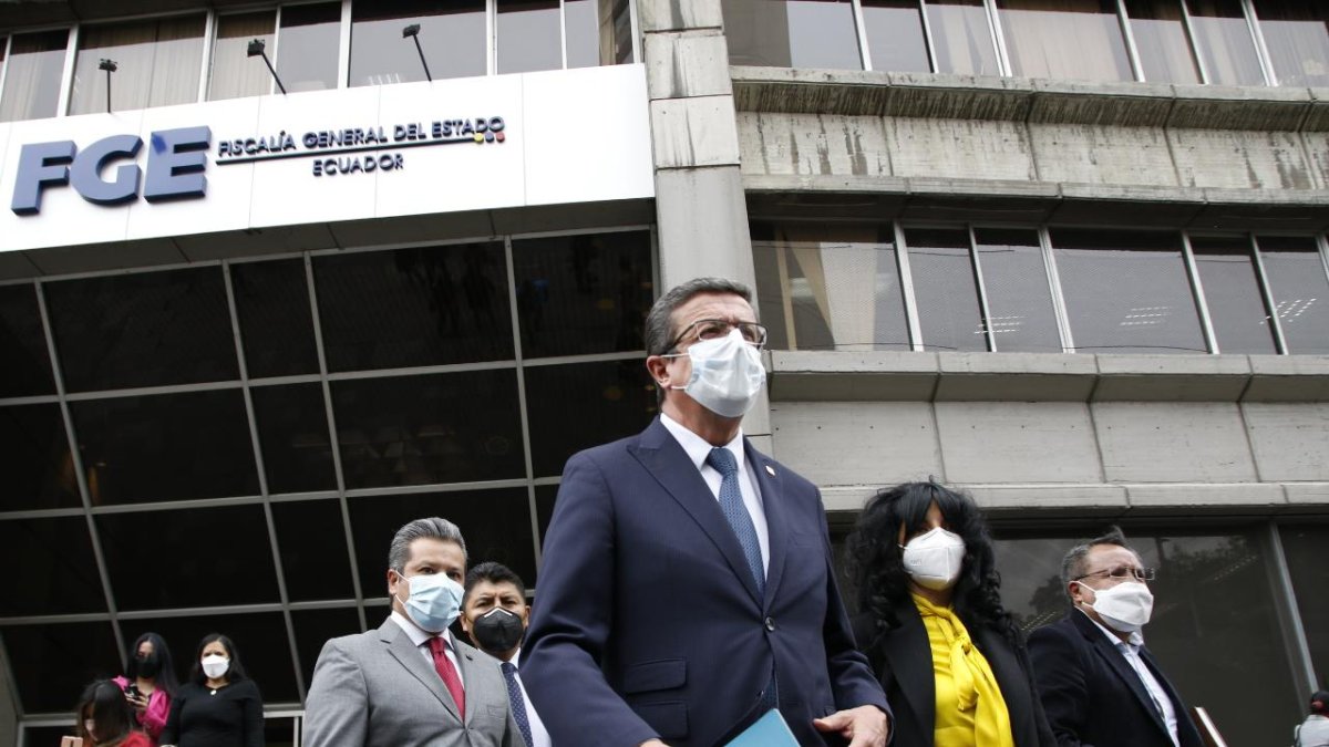 Retaliación. El procurador asegura que el juicio presentado en su contra es una retaliación dispuesta desde Bélgica.