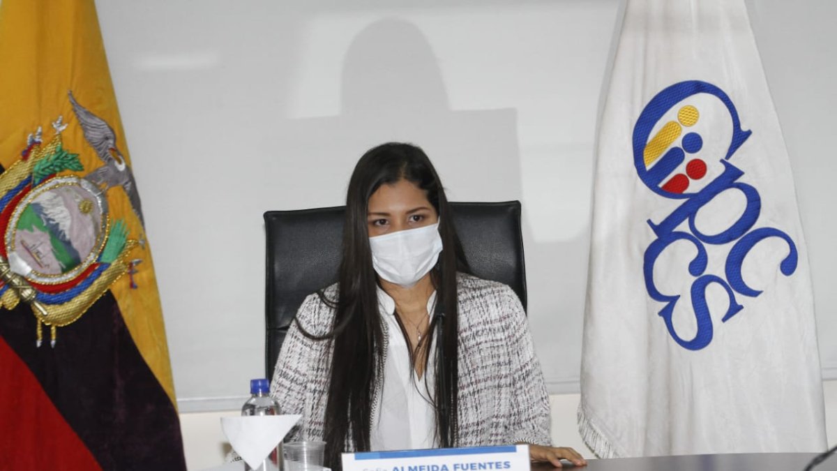Sofía Almeida asegura que hay un plan para despojarla de la presidencia del organismo desde la nueva mayoría del CPCCS.