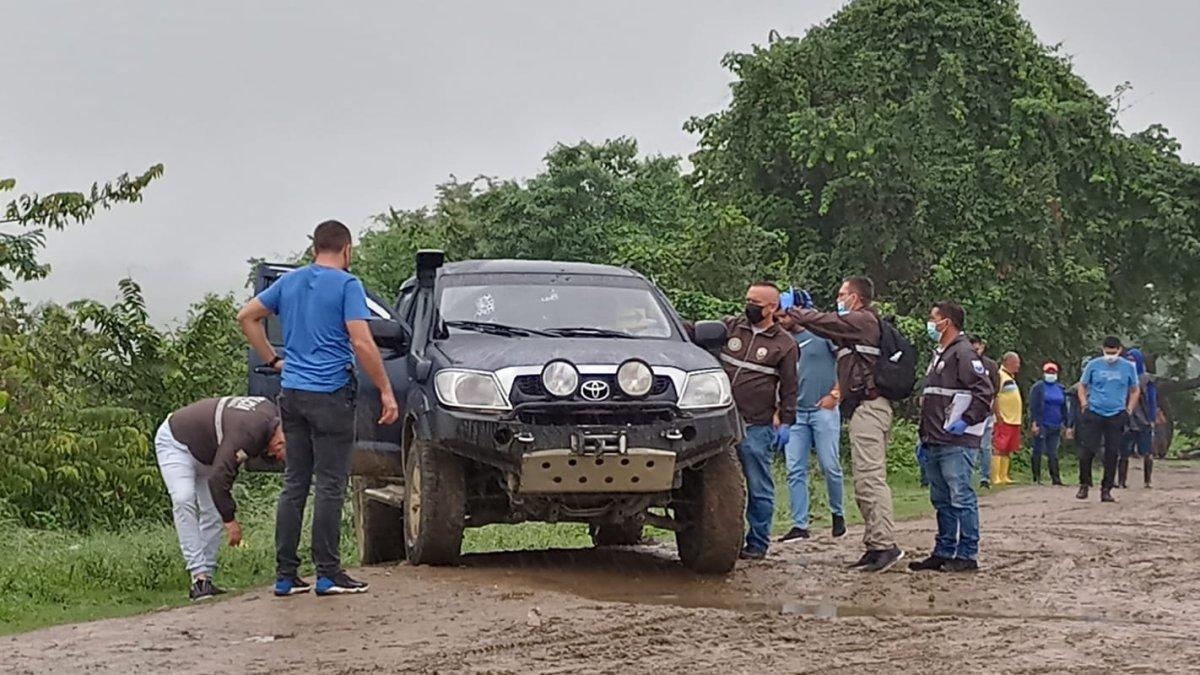 Conductor de una camioneta fue baleado en el norte de Guayaquil.