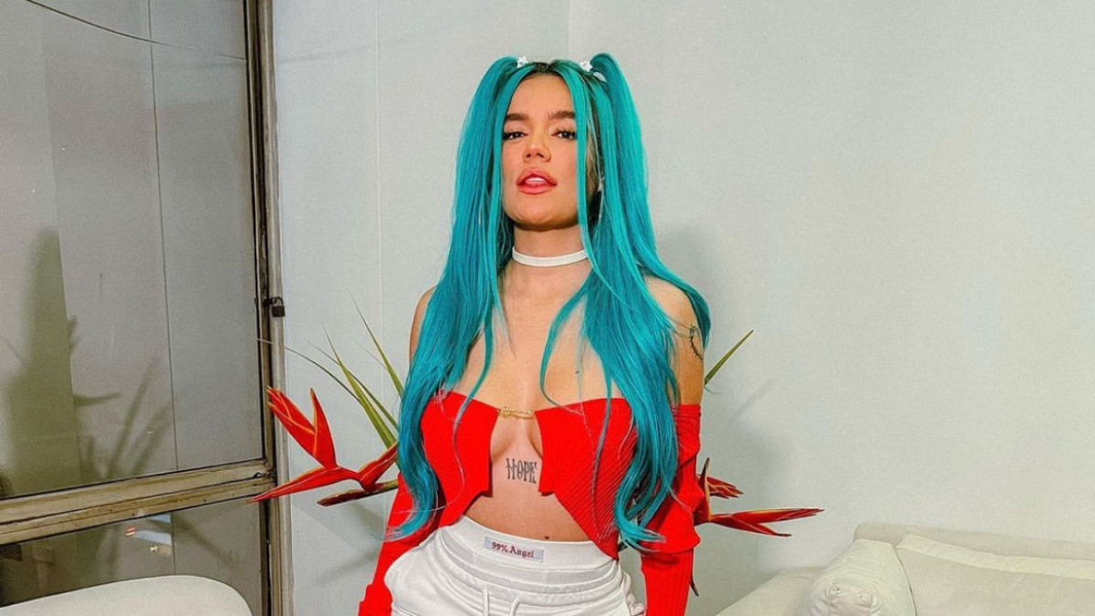 La colombiana Karol G está participando en la categoría Artista del Año junto con Maluma, Rauw Alejandro, Sebastián Yatra, entre otros.
