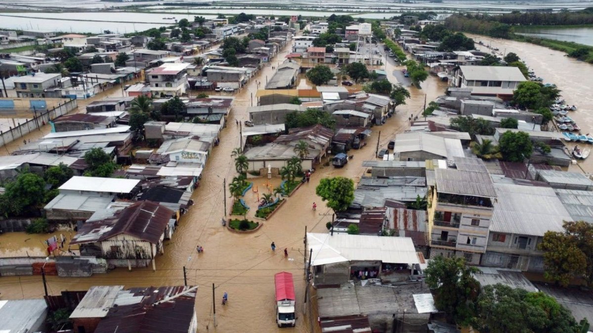 El desbordamiento del río Balao provocó una gran inundación.