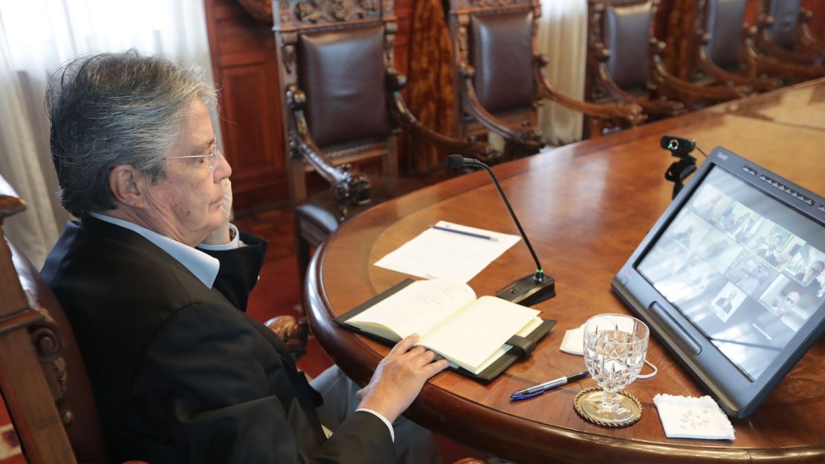 El presidente Guillemo Lasso, en una reunión virtual reciente.