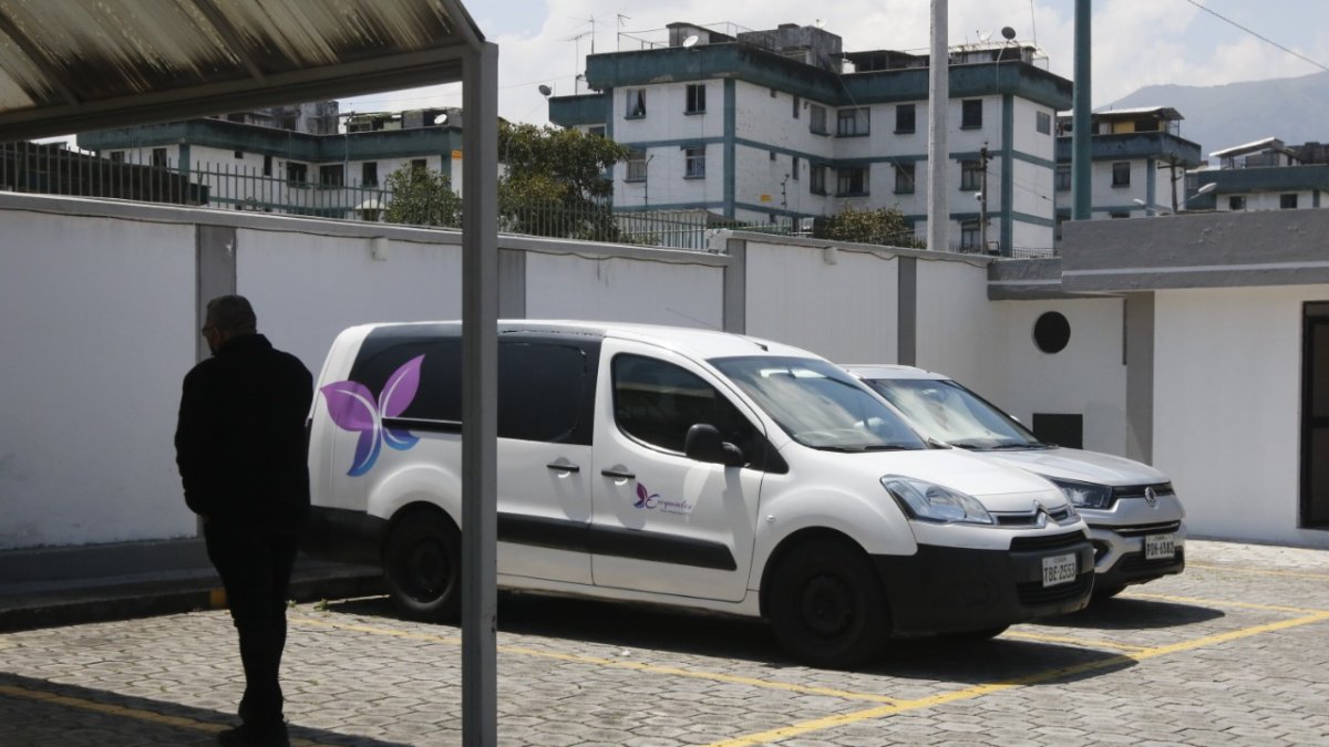 La compañía pagó por el alquiler de una furgoneta $ 28.000 por seis meses. Pero el vehículo estaba valuado para ser comprado en $ 14.000